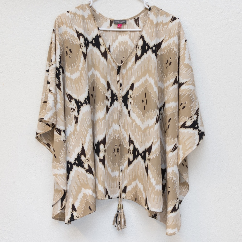 Vince Camuto EUC Poncho Style Tassel Safari Tribal Caftan Size Small